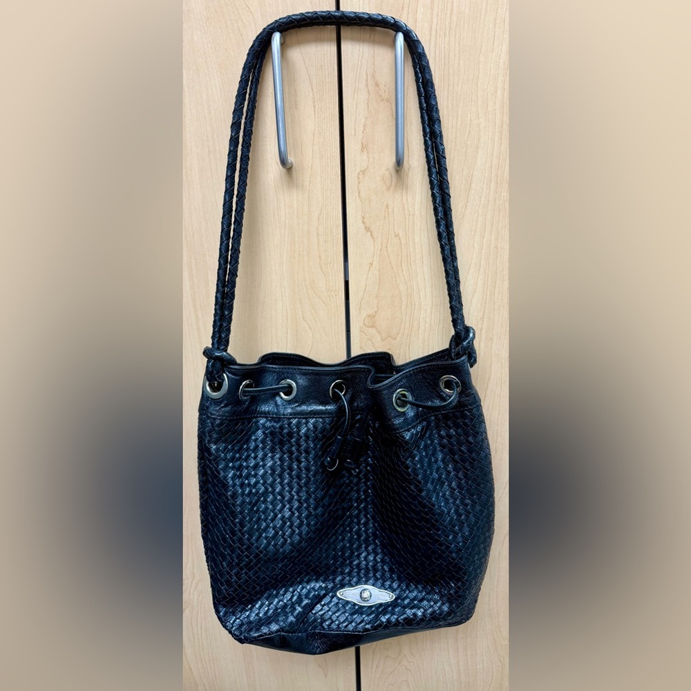 Elliott Lucca Black Woven Leather Shoulder Bag - Picture 2 of 11